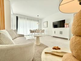 Se vende chalet adosado con 3 dormitorios y 2 baños en Cox Alicante photo 0