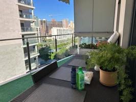 Apartamento a 100 metros de la playa. photo 0