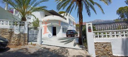 Chalet independiente con piscina photo 0