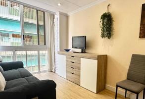 Apartamento a 150 metros de la playa. photo 0
