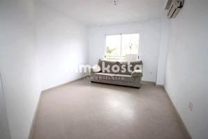 Piso en Polop photo 0