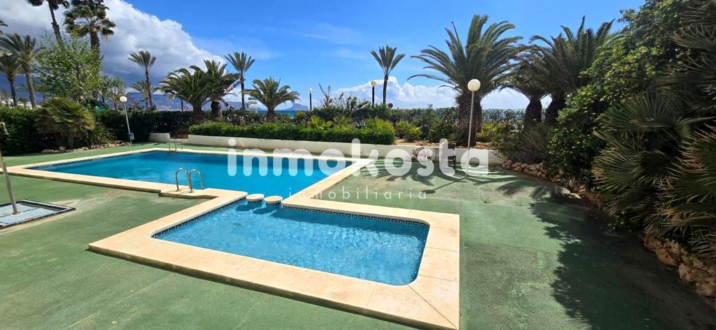 Piso con terraza en Albir photo 0