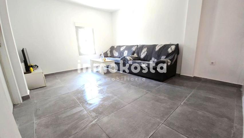 Piso en Villajoyosa photo 0