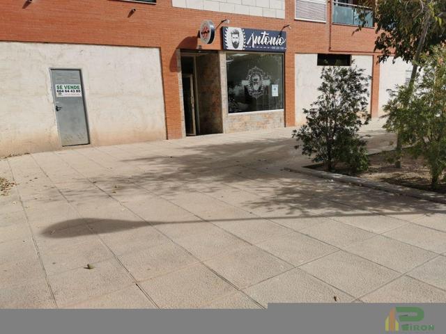 Local En venta en La Hoya, Lorca photo 0