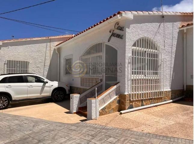 Chalet adosado en una planta de 2 dormitorios en el centro del Albir photo 0