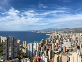 Apartamento en el Edificio Torre Lugano en planta alta con increibles vistas al mar y a la ciudad photo 0