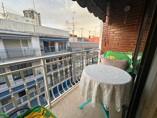 Piso de 2 dormitorios en venta a 5 minutos de la playa poniente photo 0