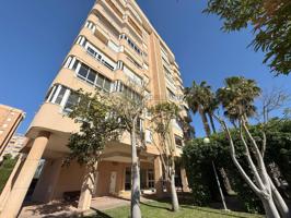 Piso con terraza y vistas al Mediterráneo en una urbanización con zonas comunes completas photo 0