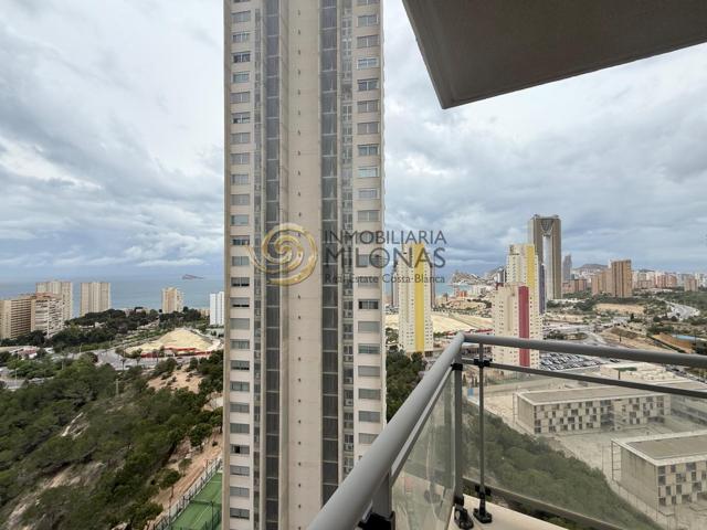 Apartamento de 2 dormitorios con bonitas vistas al mar en planta alta photo 0