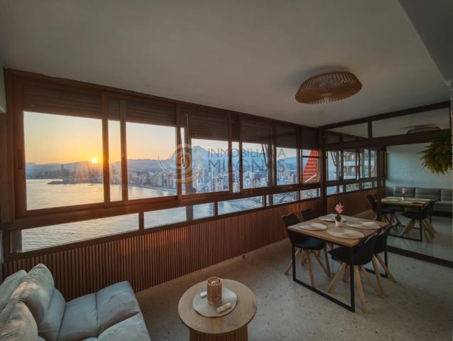Apartamento de Diseño con Vistas Panorámicas a la Bahía de Benidorm photo 0