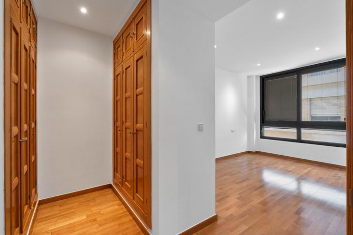 ¡Exclusiva vivienda en pleno corazón de Motril! photo 0