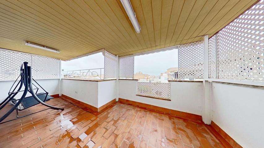 UNA GRAN CASA PARA TODA LA FAMILIA photo 0