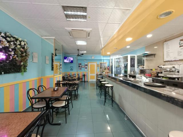 ¡Oportunidad única para emprendedores! Se vende cafetería-churrería en pleno funcionamiento. photo 0