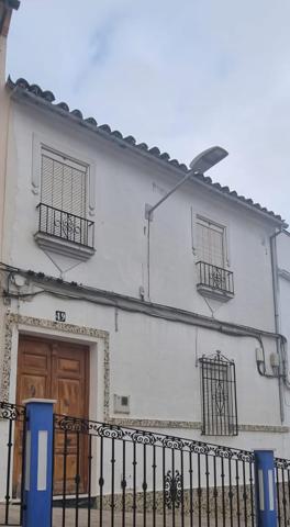 🏡 ¡Oportunidad en el centro del pueblo! photo 0