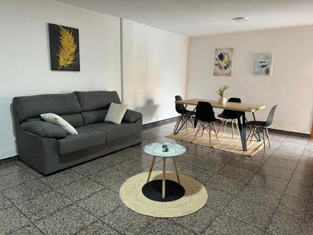 PISO EN VENTA DE 4 DORMITORIOS CON ASCENSOR EN ALTOZANO photo 0