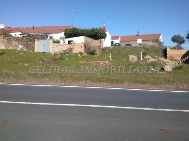 Solar en venta en Zalamea la Real photo 0