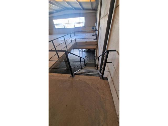 NAVE COMERCIAL EN ALQUILER EN VALVERDE DEL CAMINO photo 0