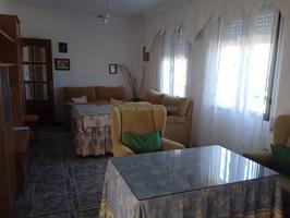 CASA EN VENTA CON GARAJE photo 0