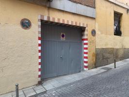 Plaza De Parking en venta en Madrid de 10 m2 photo 0