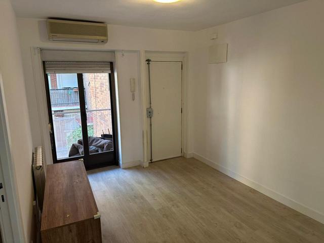 Piso en alquiler en Madrid de 50 m2 photo 0