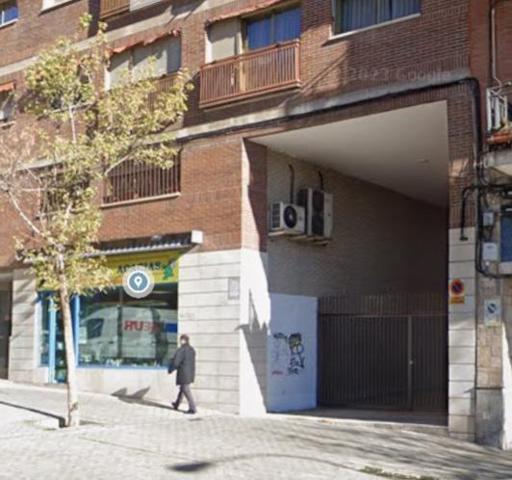 Plaza De Parking en alquiler en Madrid de 12 m2 photo 0