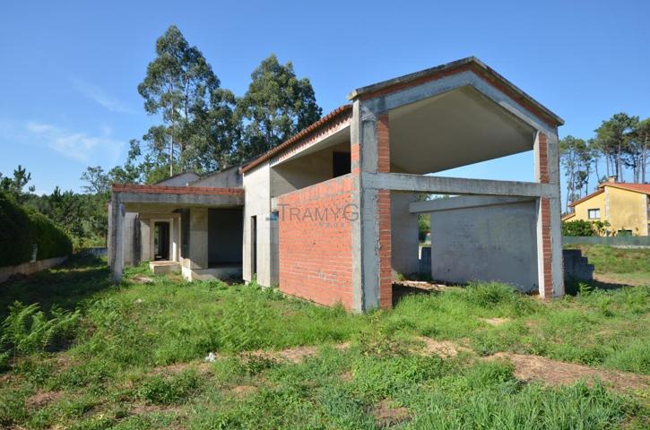 CHALET DE PIEDRA DE PLANTA BAJA EN CONSTRUCCIÓN photo 0