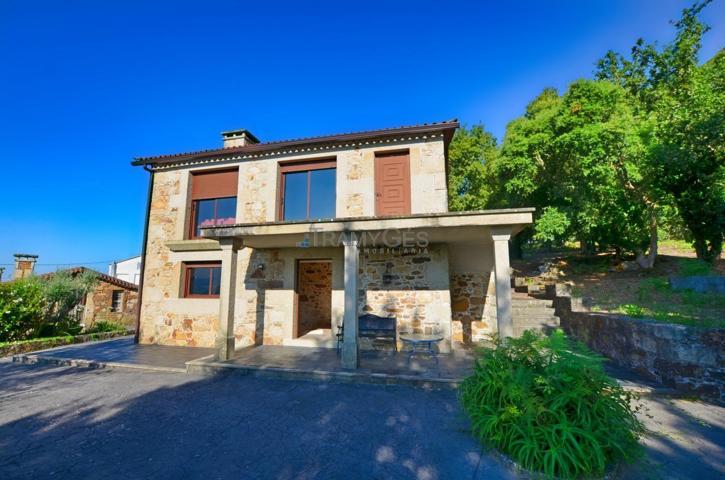 ¡Venta de Casa Rústica de Piedra en Tabagón, O Rosal! photo 0
