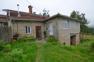 Venta de Casa Rústica de Piedra en Pexegueiro-Tui para Reformar photo 0