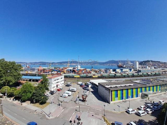 ÁTICO DE 2 HABITACIONES CON TERRAZA Y VISTAS A LA RÍA photo 0