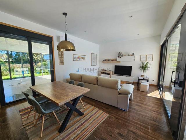 PRECIOSA CASA DE PLANTA BAJA CON PISCINA PRÓXIMA AL CENTRO DE TOMIÑO photo 0