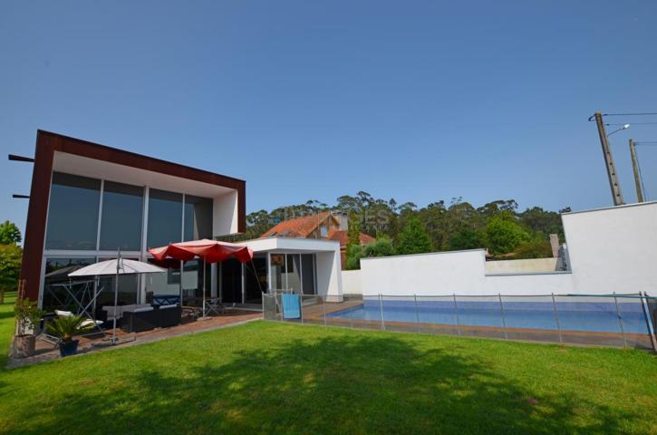Chalet de diseño con piscina en parcela de 1.600 m² - luz, confort y naturaleza en Amorín-Tomiño photo 0
