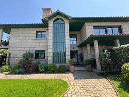 Chalet de Piedra en Castrelos Amplio, Luminoso y Versátil photo 0