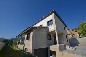 ESTRENA CHALET DE OBRA NUEVA EN TEBRA - TOMIÑO CON 4 DORMITORIOS Y 3 BAÑOS photo 0