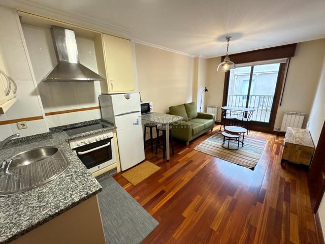 SE ALQUILA APARTAMENTO DE UN DORMITORIO CON PLAZA DE GARAJE EN EL CENTRO DE VIGO photo 0