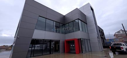 Nave industrial a estrenar con licencia para concesionario y taller en Avenida de Madrid, Vigo photo 0