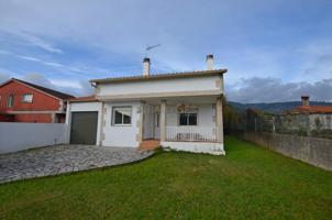 OPORTUNIDAD EN VILAR - TOMIÑO, Chalet en venta en zona tranquila y soleada photo 0