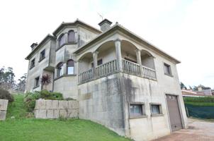 AMPLIO CHALET DE PIEDRA EN MOS photo 0