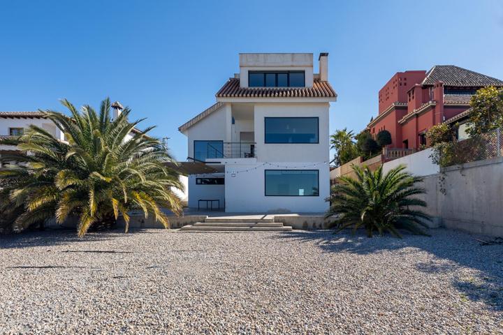 PRECIOSA CASA CON IMPRESIONANTES VISTAS EN ALTOS DE LA ZUBIA photo 0