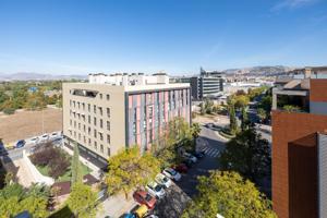 Ático dúplex con terraza panorámica en Parque Lagos, Granada photo 0