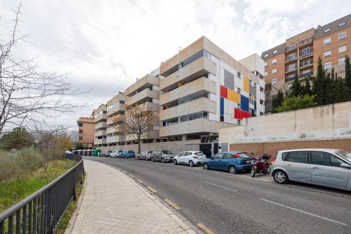 Piso en Serrallo, calle Aconcagua. Vivienda del 2007, situada en 2ª planta, con vistas despejadas photo 0