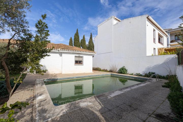 CASA EN PLANTA BAJA CON TERRENO EN ALBAYCÍN photo 0