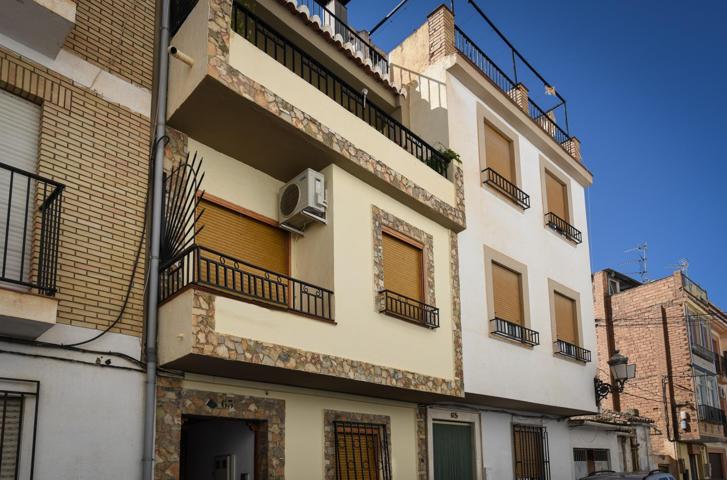 VENTA DE CASA EN EL CENTRO DE LANJARÓN (GRANADA) photo 0