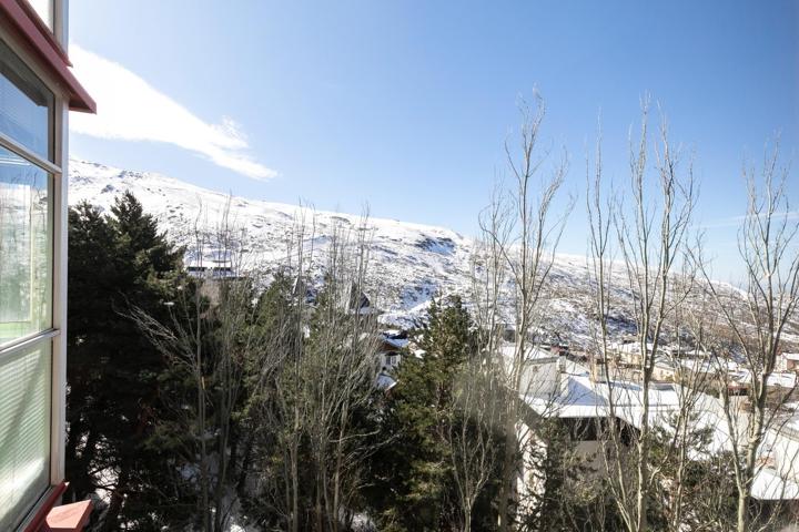 **Dúplex en Sierra Nevada: Tu Refugio Ideal en el Edificio Europa** photo 0