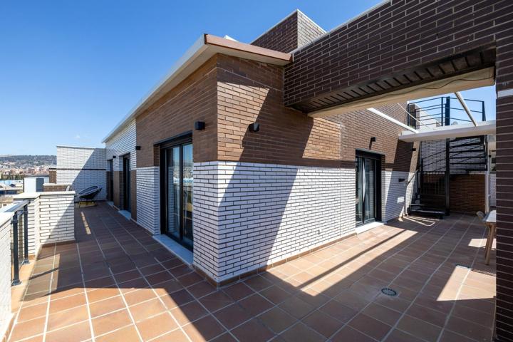 🌟 Ático Dúplex Reformado con Terraza de Ensueño en Armilla photo 0