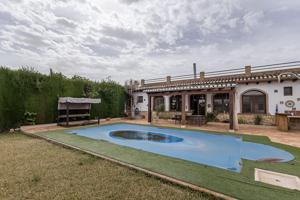 ESPECTACULAR VILLA CON CASA EN 1 SOLA PLANTA. PARCELA DE 18.000 M2 photo 0