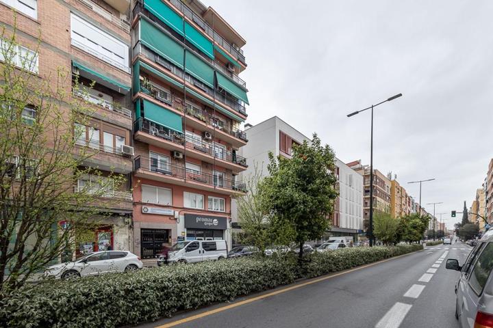 Venta con alquiler garantizado en Camino de Ronda photo 0