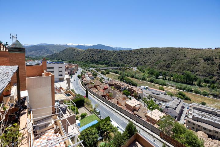ESPECTACULAR CASA ,NUEVO ACCESO DE LA ALHAMBRA photo 0
