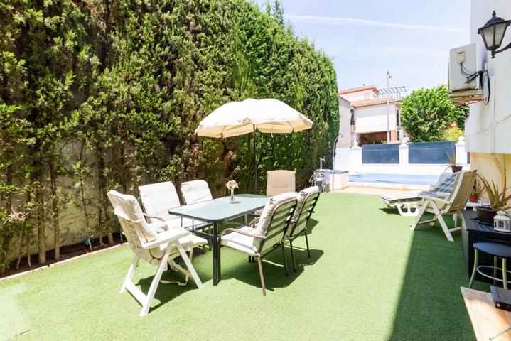 🏡 Tu nuevo hogar en Churriana de la Vega: amplitud, comodidad y una zona exterior de ensueño photo 0