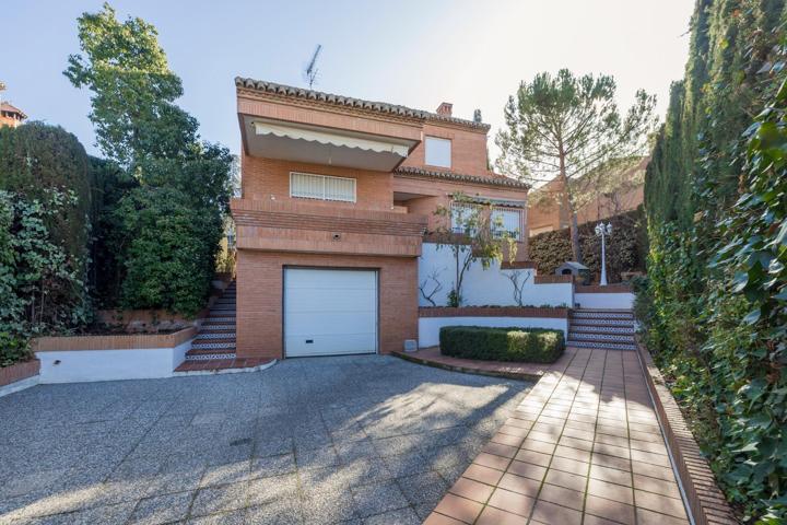 Casa En venta en Urbanizacion Cortijo Del Aire, Albolote photo 0