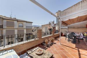 ATICO CON GRAN TERRAZA EN PLENO CENTRO DE GRANADA photo 0